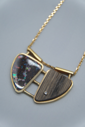 Boulderopal mit Ebenholz